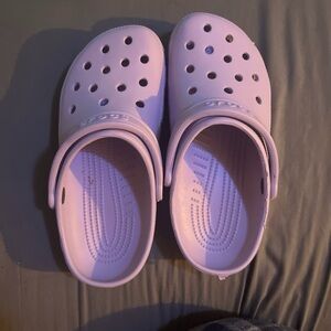 LIGHT PURPLE CROCS